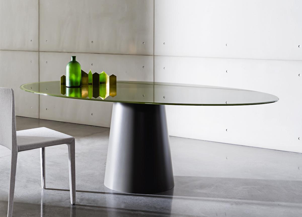 Sovet Italia Totem Oval Dining Table