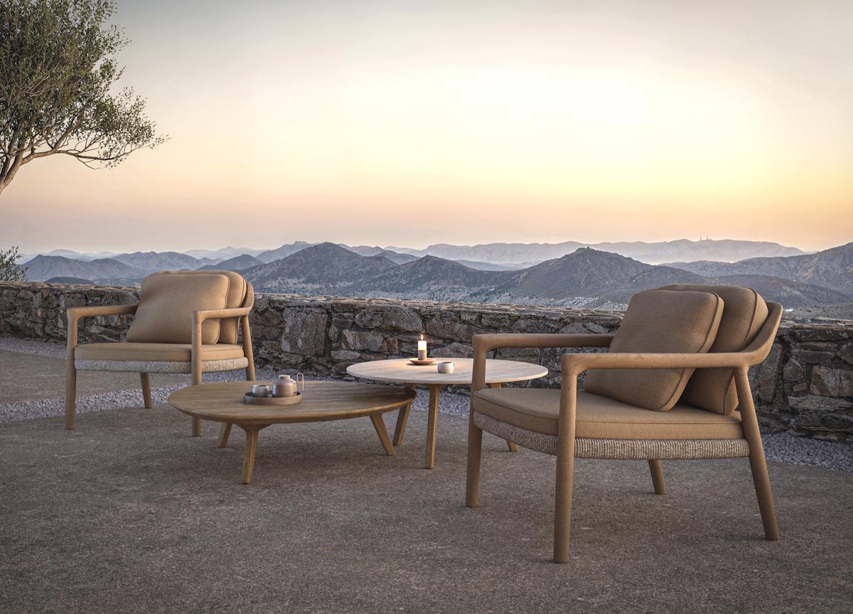 Manutti Yiko Garden Lounge Chair