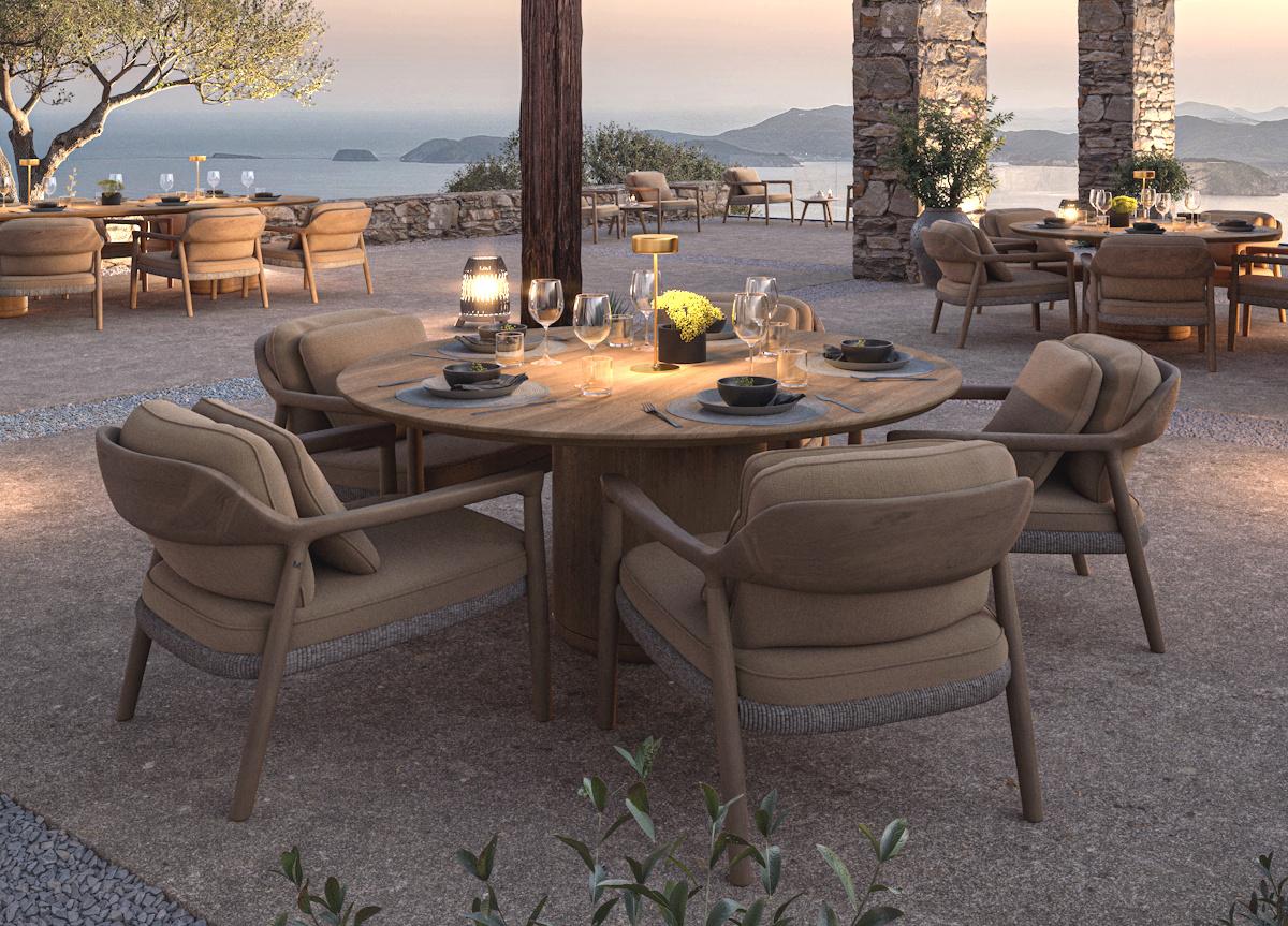 Manutti Yiko Garden Lounge Chair