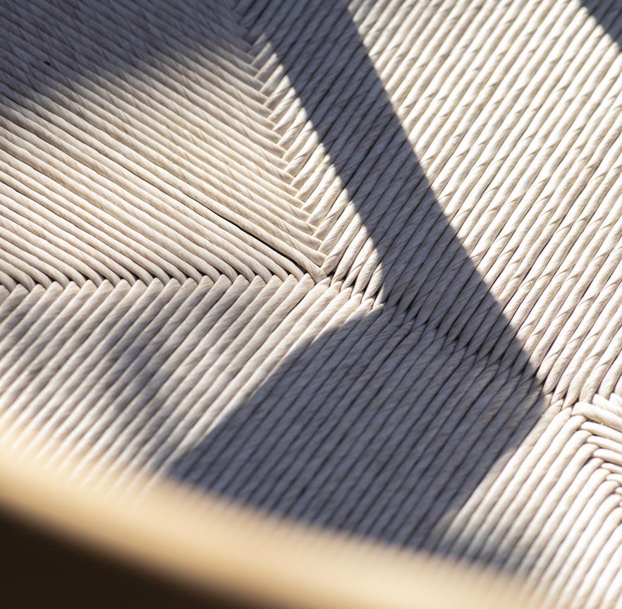 Manutti Yiko Garden Lounge Chair