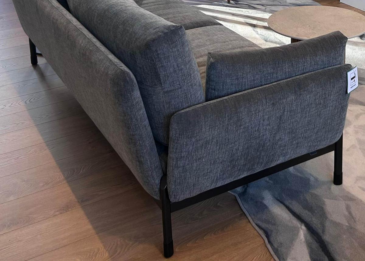 Leolux Enna 225cm Sofa - In Stock