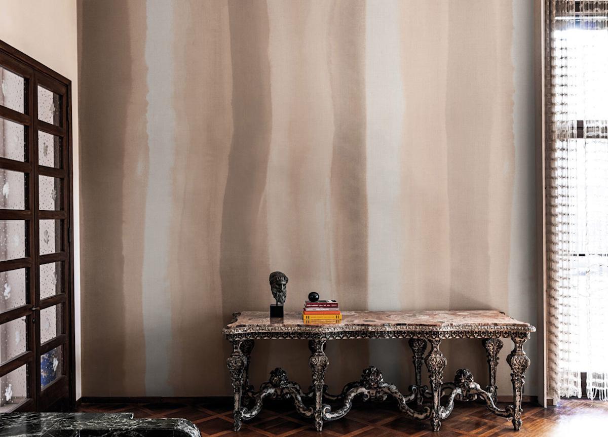 London Art Soft Stripe Clouds Wallpaper