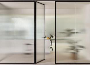 Glas Italia Aladin Wall Glass Panels