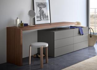 Pianca Domino Desk