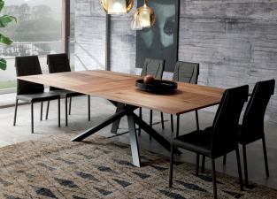 Ozzio 4x4 Extending Dining Table