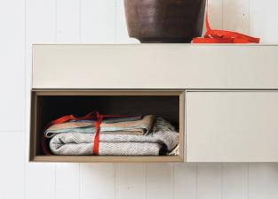 DaFre Fil Wall Hung Drawer Unit with Display Area