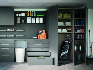 Poker Garage/Workshop Composition