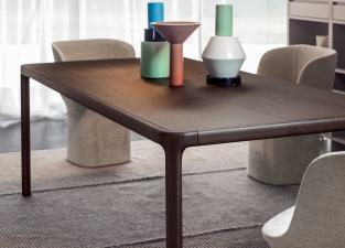 Pianca Inari Dining Table