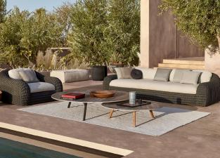 Manutti Linear Outdoor Rug