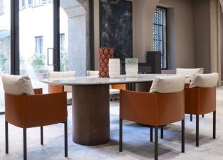 Frag Myon Dining Table