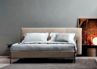 Molteni Nick Bed