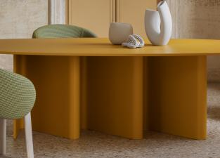 Miniforms Nami Oval Dining Table