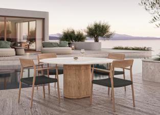 Manutti Ogado Round Garden Table
