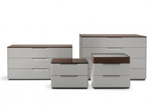 Molteni 7070 Chest of Drawers