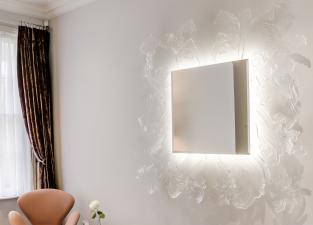 Glas Italia Sturm und Drang Mirror