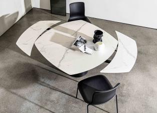 Sovet Italia Totem Extending Dining Table